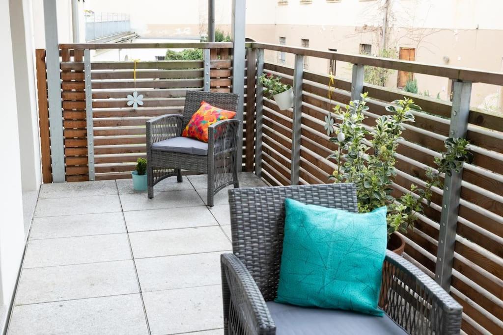 Charming Old Town Arkadenhof Apartment