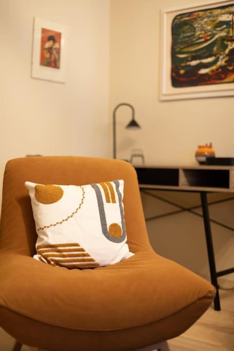 Charming Old Town Arkadenhof Apartment *